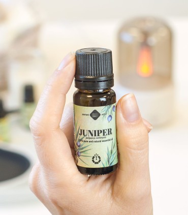 Juniper pure essential oil